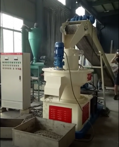 Russian customer test pellet machine